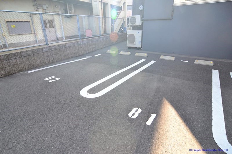 グランエスパシオ浅野 駐車場