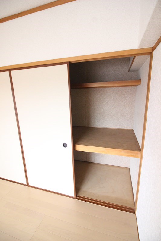 サクセスＴ  収納
