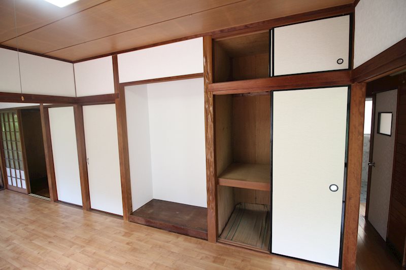 山ノ堂町貸家  収納