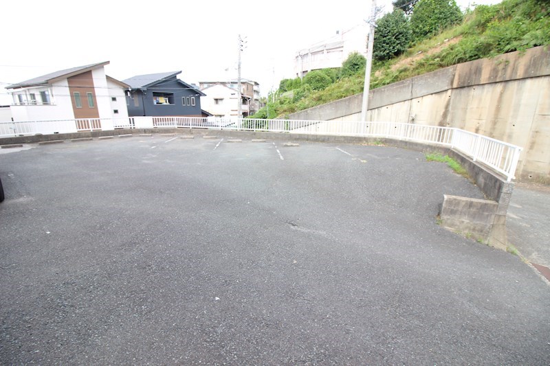 オアシス井堀  駐車場