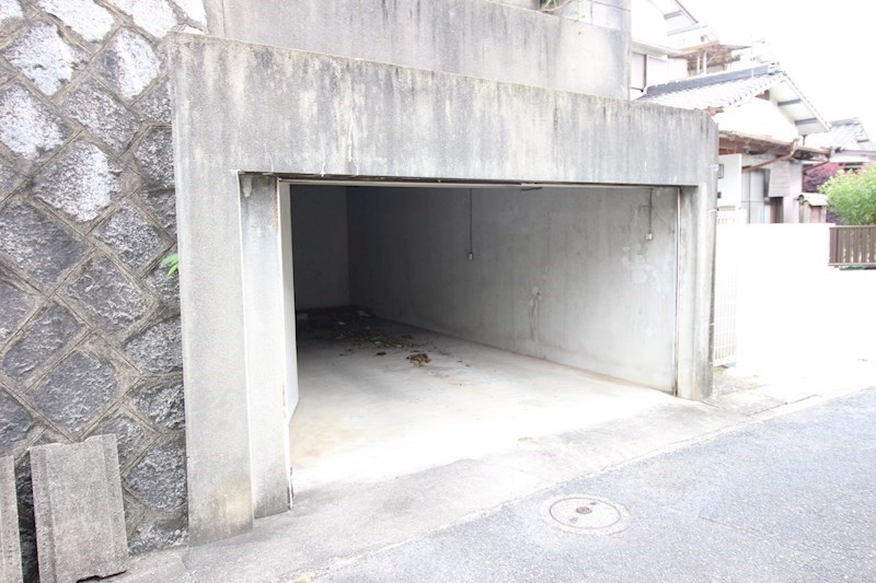 オアシス井堀  駐車場