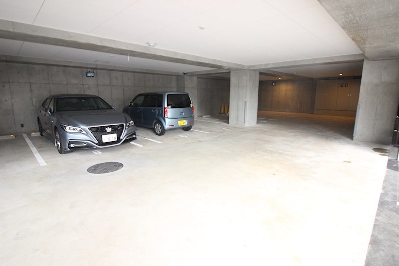 プレジデンス　ざ京 駐車場