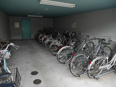 コートハウス大手町 駐車場