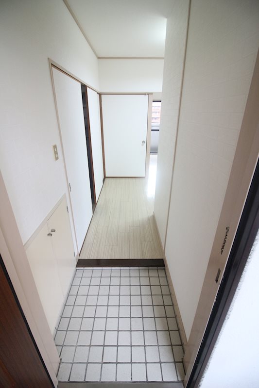 ベスト興産ビル 玄関