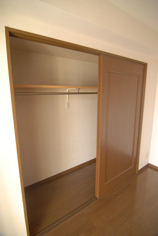 ラティスビル  収納