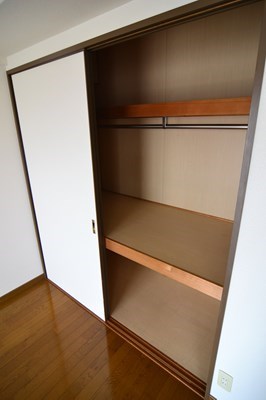 アヌビアス紫川   収納