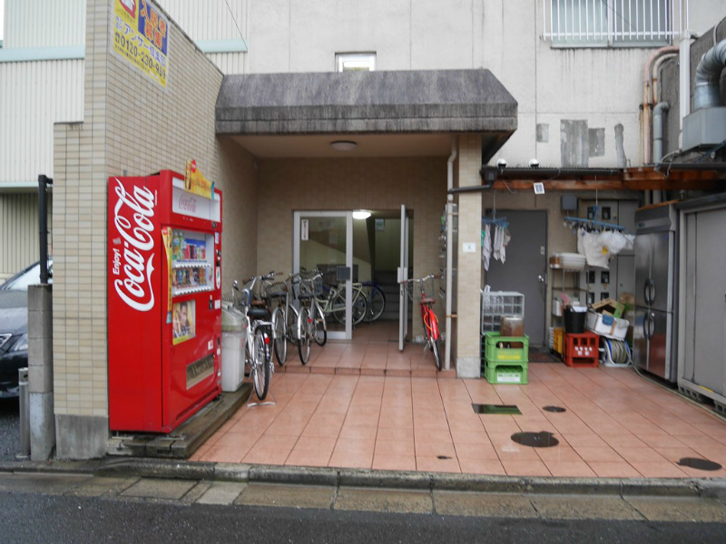 ザ・ポムロール エントランス