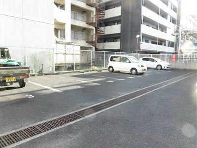 サルヴァトーレ西小倉  駐車場