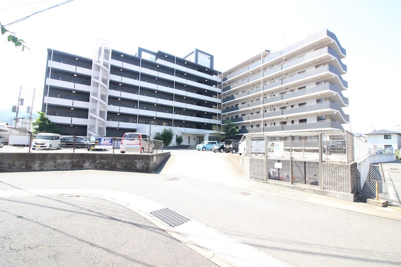 サルヴァトーレ東小倉 外観
