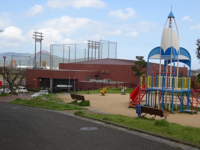 MDI プロスレガーロ THE OUTLETS前 公園