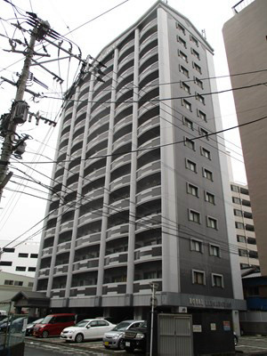 ロイヤルエレガンス 駐車場