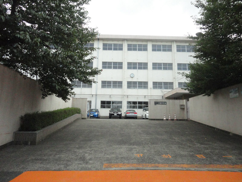 エルザサンリバー戸畑 中学校