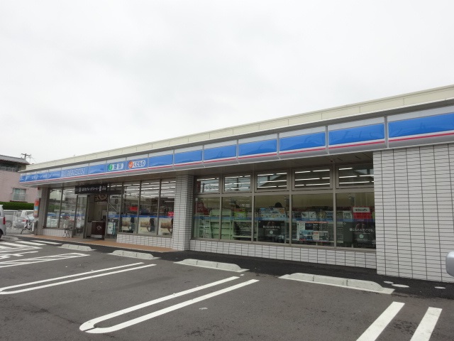 グランピア八幡東  コンビニ