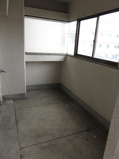 サンロイヤル黄金  ベランダ
