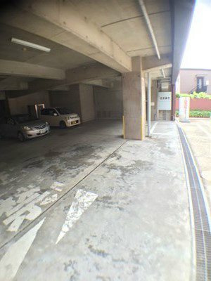 飯野ビル   駐車場