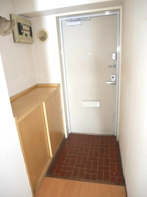 コープ野村大手町Ⅰ 玄関