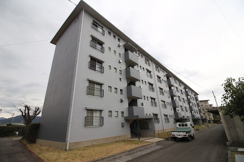 徳力団地 131棟 外観