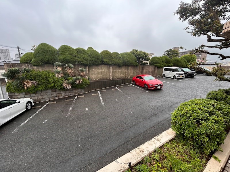 イマージュ小倉若園 駐車場