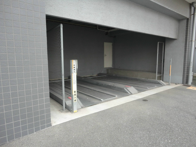 WIN小倉  駐車場