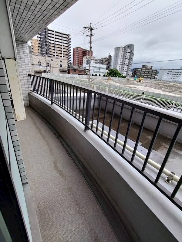 ライオンズマンション三萩野  ベランダ