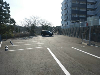 ブランボヌール小倉 駐車場