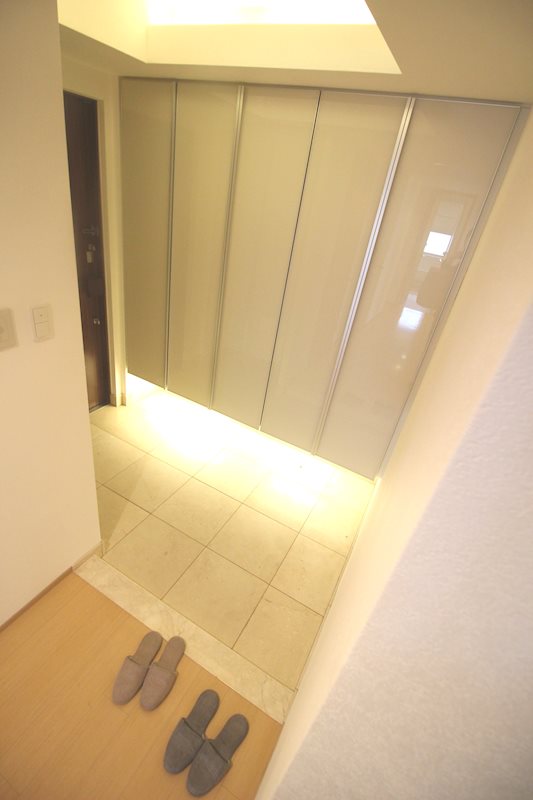 KOKURA TOWER   玄関