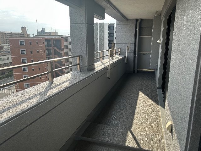 ニューリバー九工大駅前 ベランダ