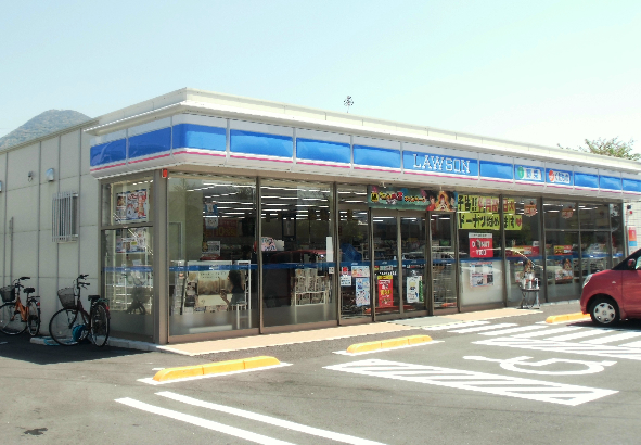 小倉南区石田町貸家 コンビニ