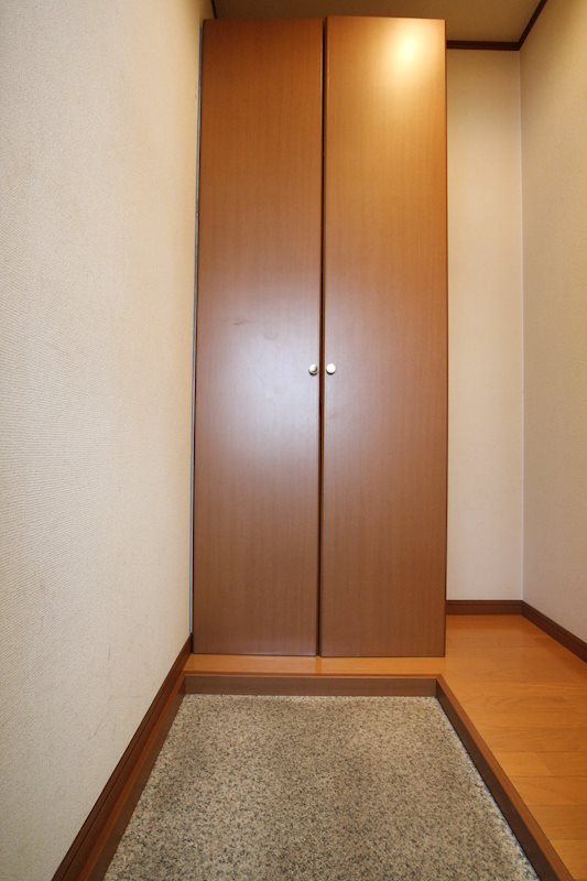 コーポカーペンターⅡ  玄関