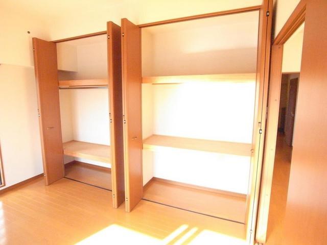 リバージュ中井 収納