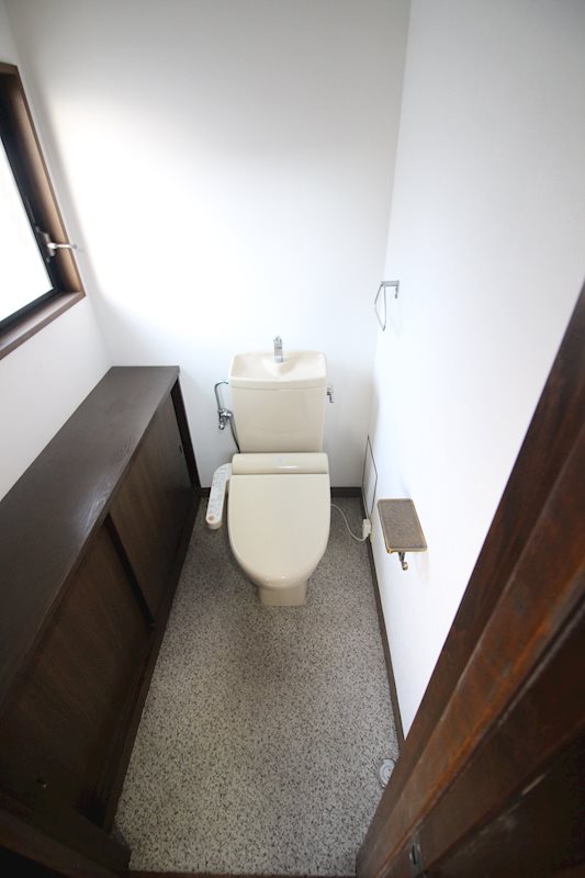 昭和町戸建  トイレ