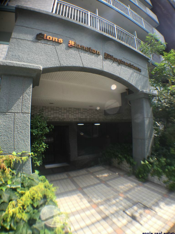 ライオンズマンション三萩野駅前  エントランス
