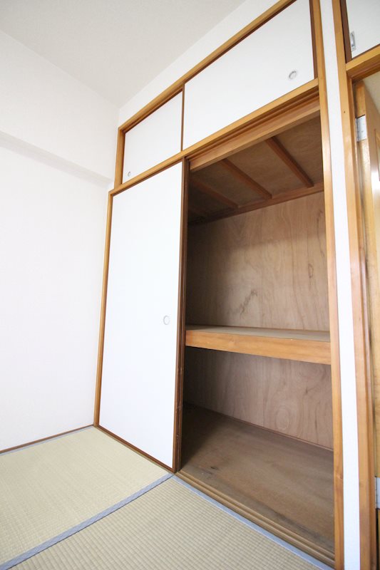 シャトレ吉野町 収納