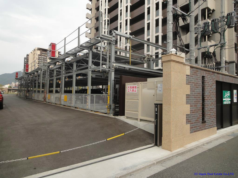 門司ポロニア弐番館   駐車場