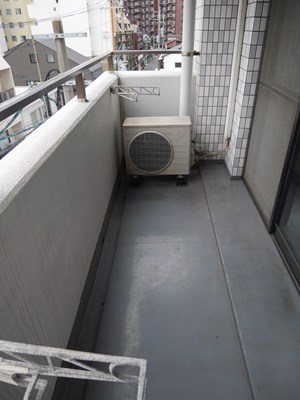 ライオンズマンション小倉駅南第２  ベランダ