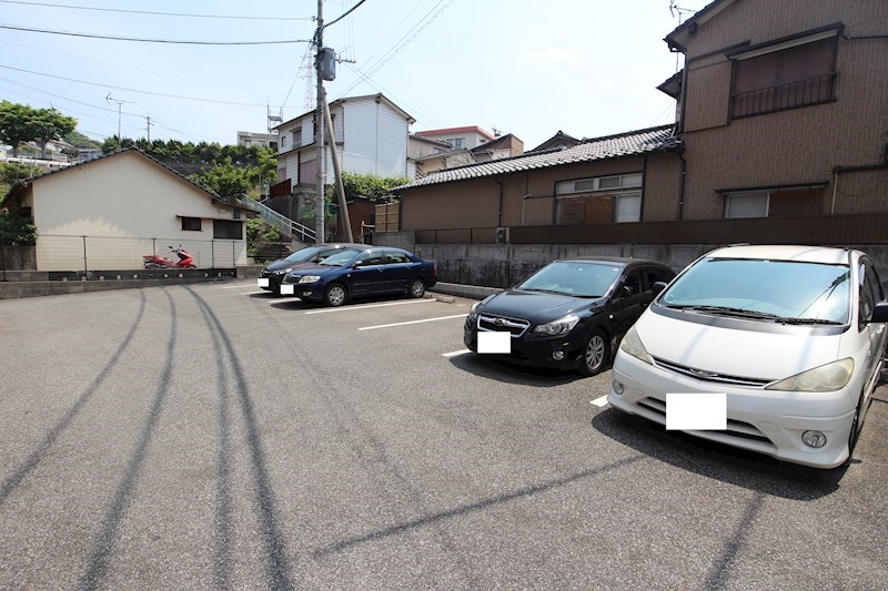 ルネス到津の森 駐車場
