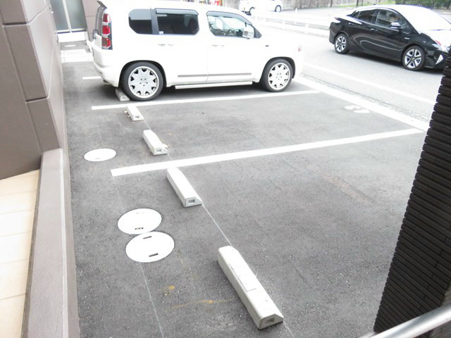 リヴィエール井堀リゾシア  駐車場