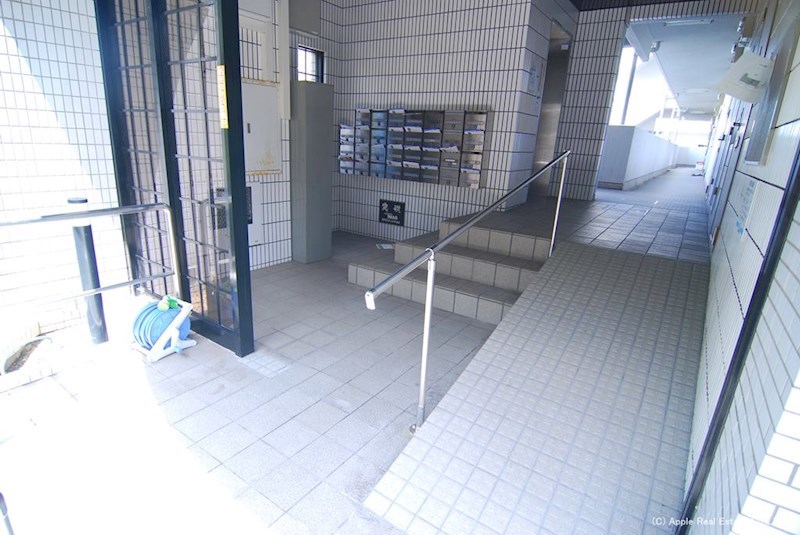 REXYZ城野  ロビー