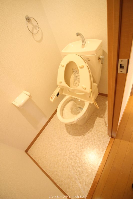 ニューシティアパートメンツ南小倉Ⅱ トイレ