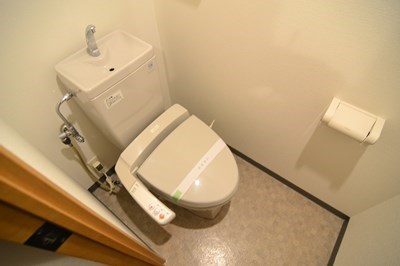 リード大手町  トイレ