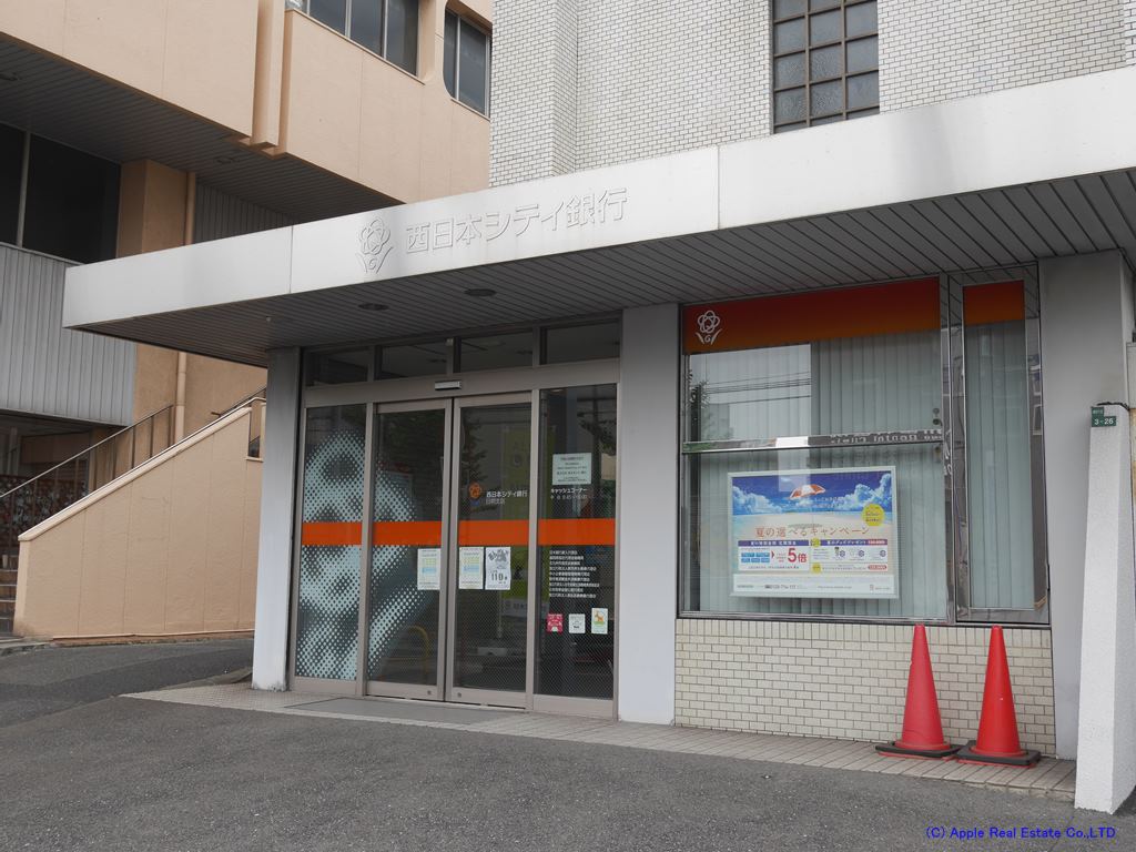 アクロス小倉セントラルスクエア 銀行