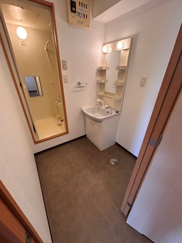堺町センタービル 洗面所