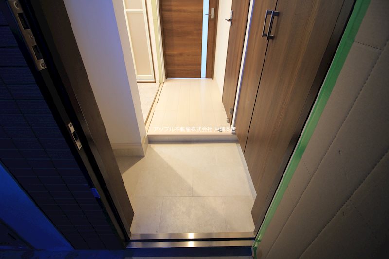 THE SQUARE・Platinum Residence 玄関
