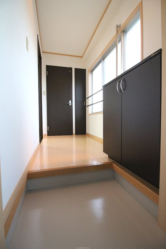 daimaru.BLD 玄関