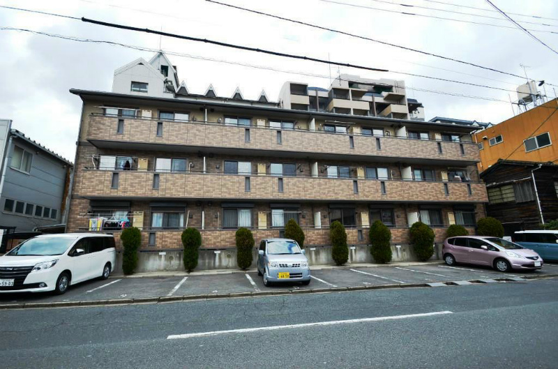 セジュール壱号館  駐車場