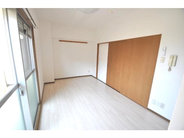 第61川崎ビル ベッドルーム