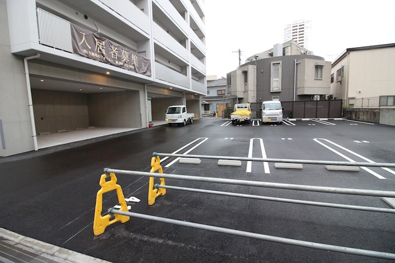 FAMILIE 駐車場
