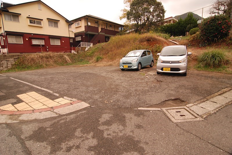 グリーンハイツ藤松B棟 駐車場