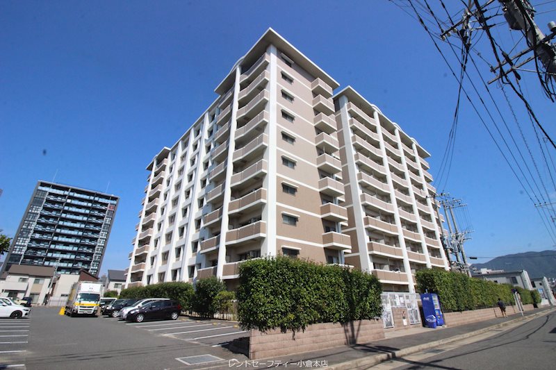 ニューシティアパートメンツ南小倉Ⅱ 外観