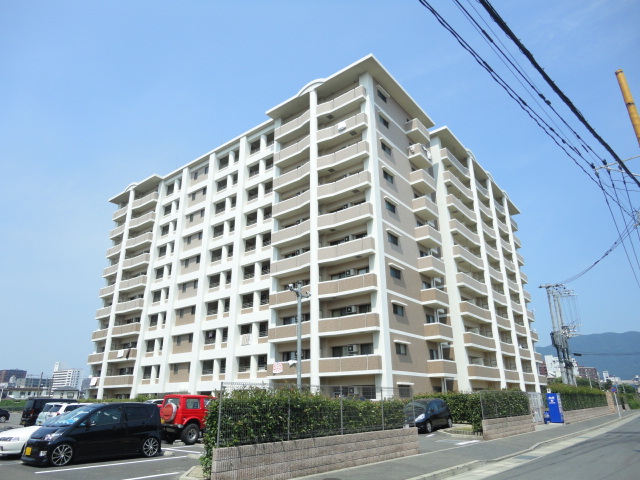 ニューシティアパートメンツ南小倉Ⅱ 外観